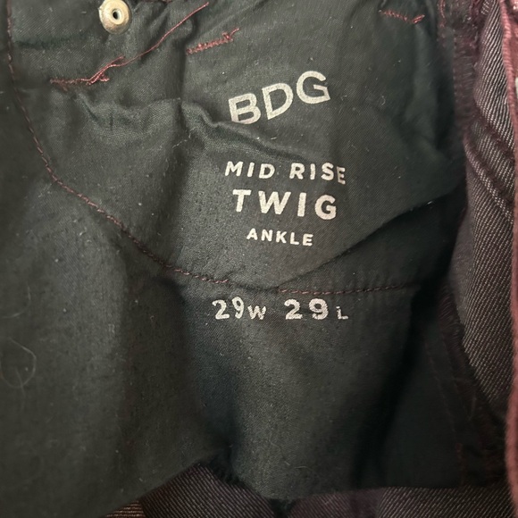 BDG Mid Rise Twig Ankle Jeans with Embroidery- Size 29 - Picture 7 of 7